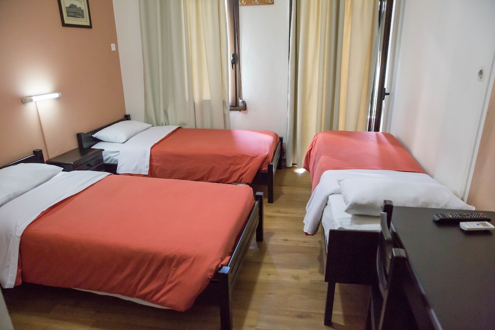 Tempi Hotel 18/38