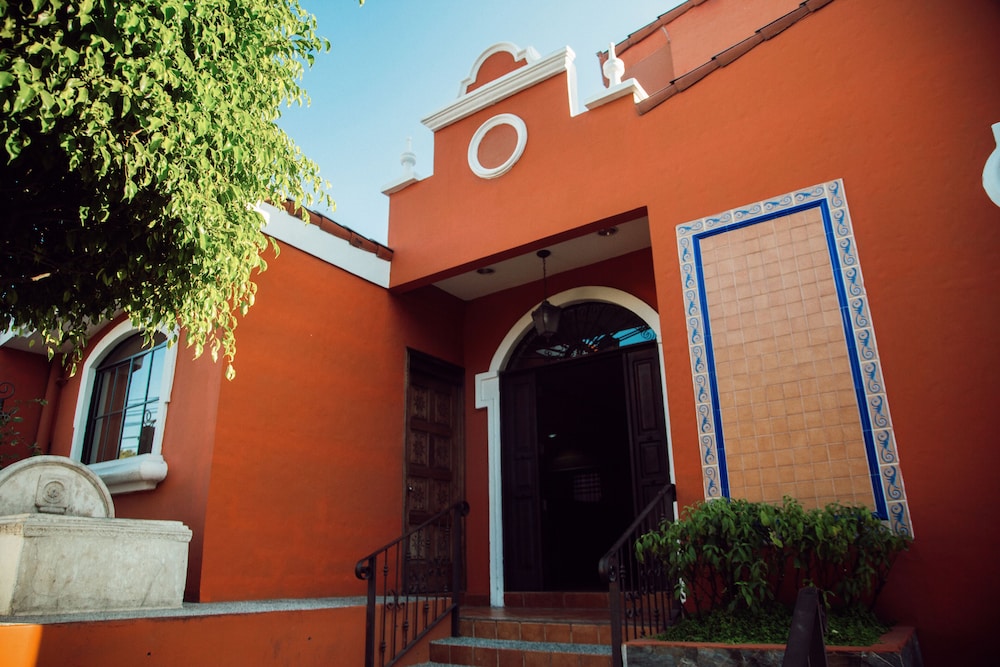 VILLA TERRA HOTEL 4/50