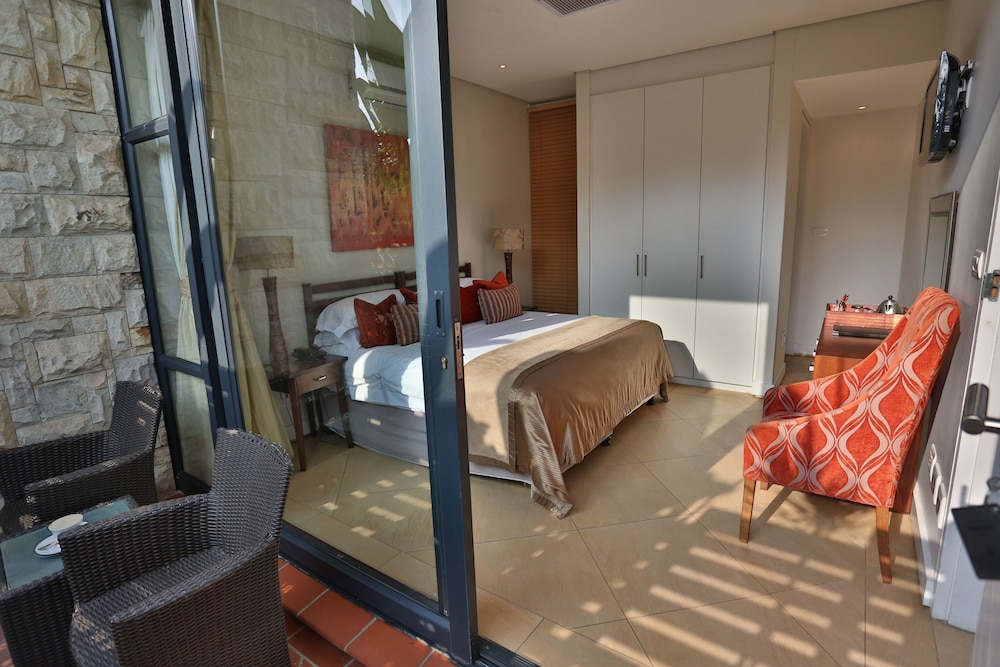 Canelands Beach Club 13/50