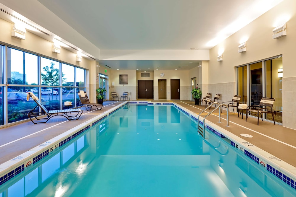 Hyatt Place Garden City 35/69