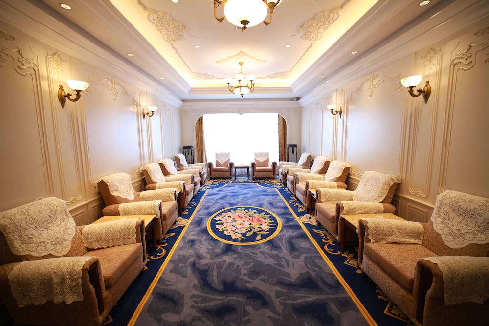 Shanghai Donghu Hotel 45/62