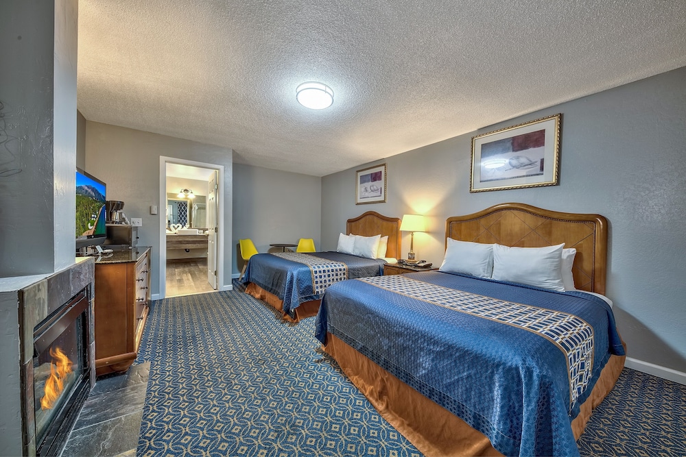 Lake Ridge Hotel 7/52