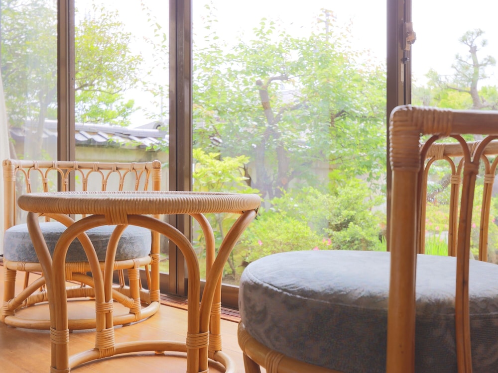 Karasawa Inn 48/63