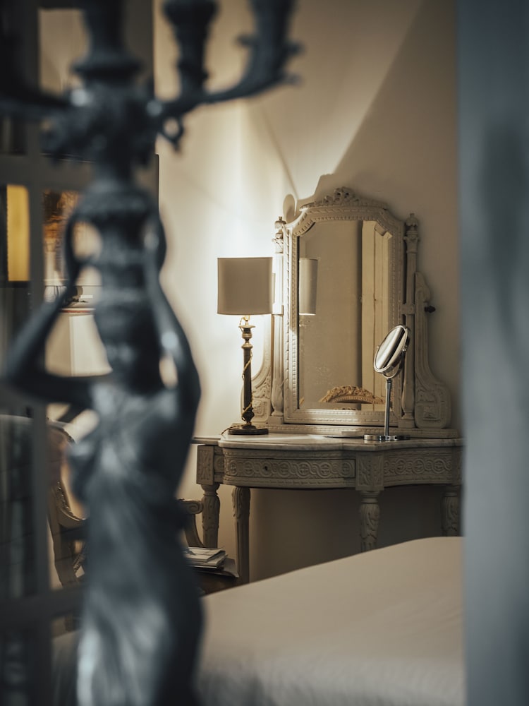 Jardins Secrets Hotel Nimes 28/40