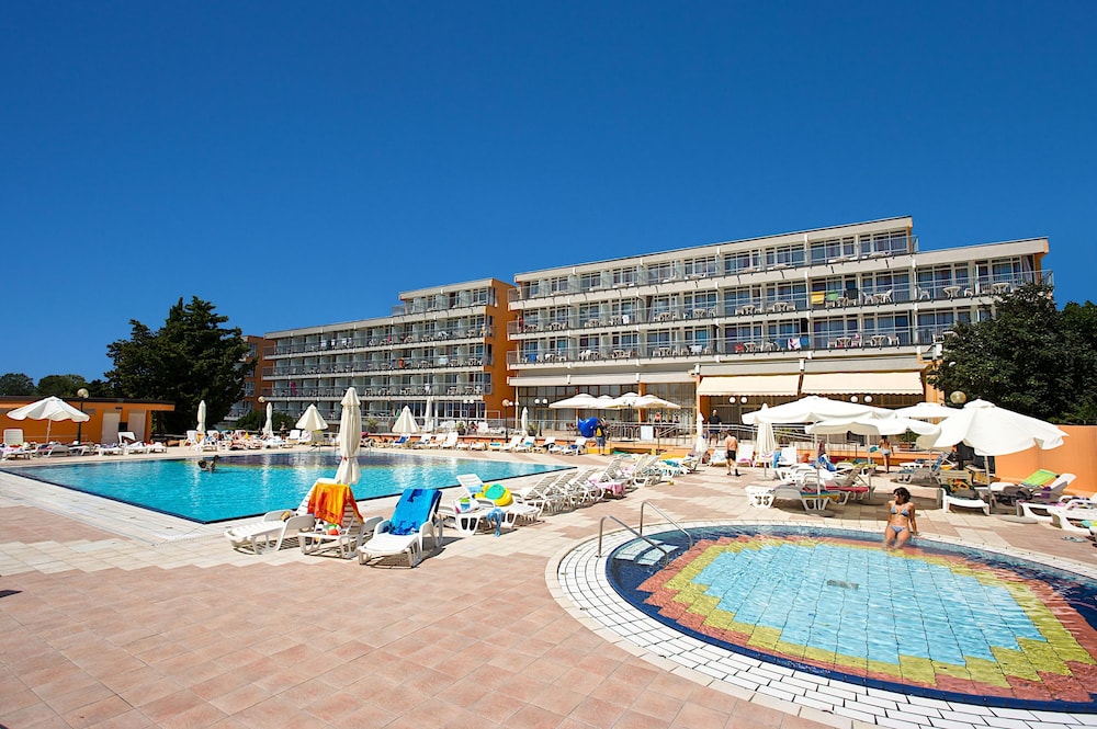 Arena Hotel Holiday 37/50