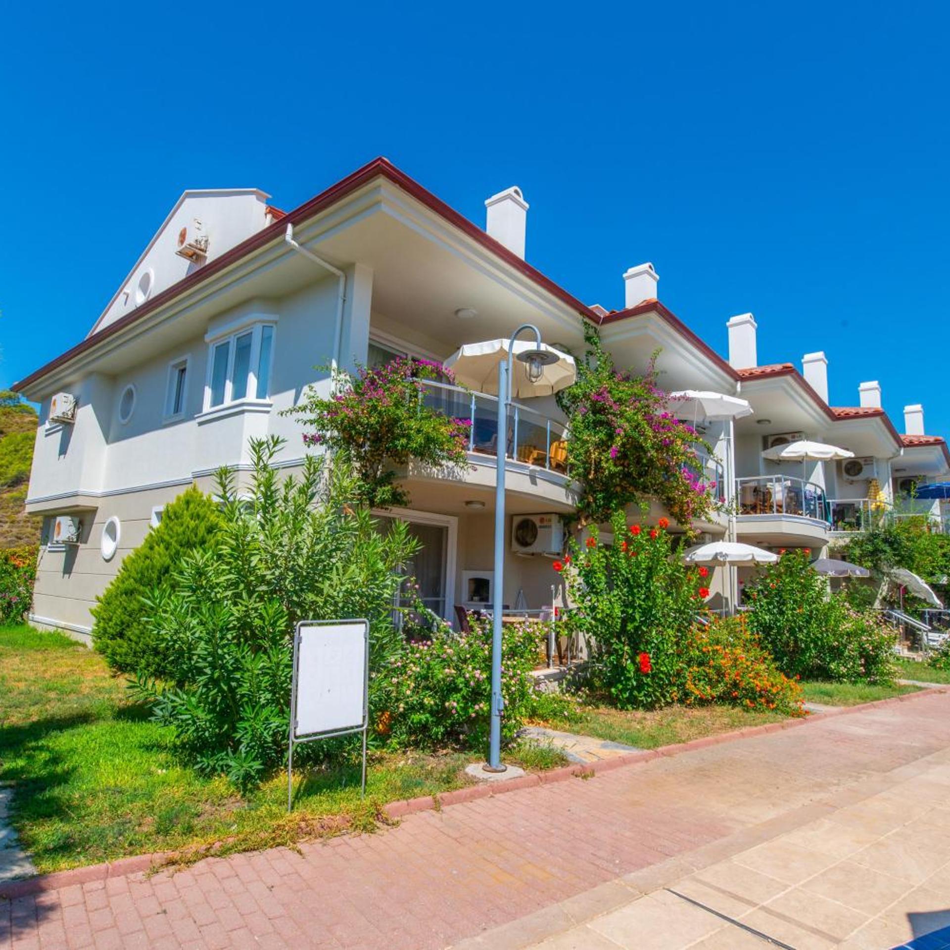 Sunset Beach Resort Aqua Lettings 2/50