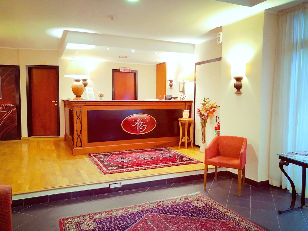 Florio Opera Hotel 2/65