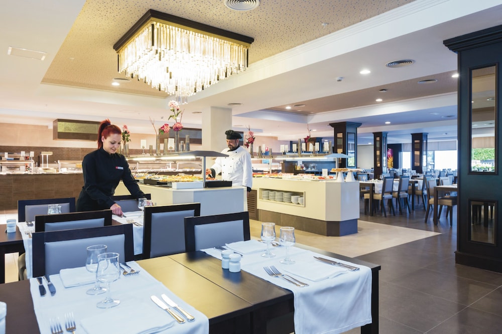 Hotel RIU Bravo 31/42