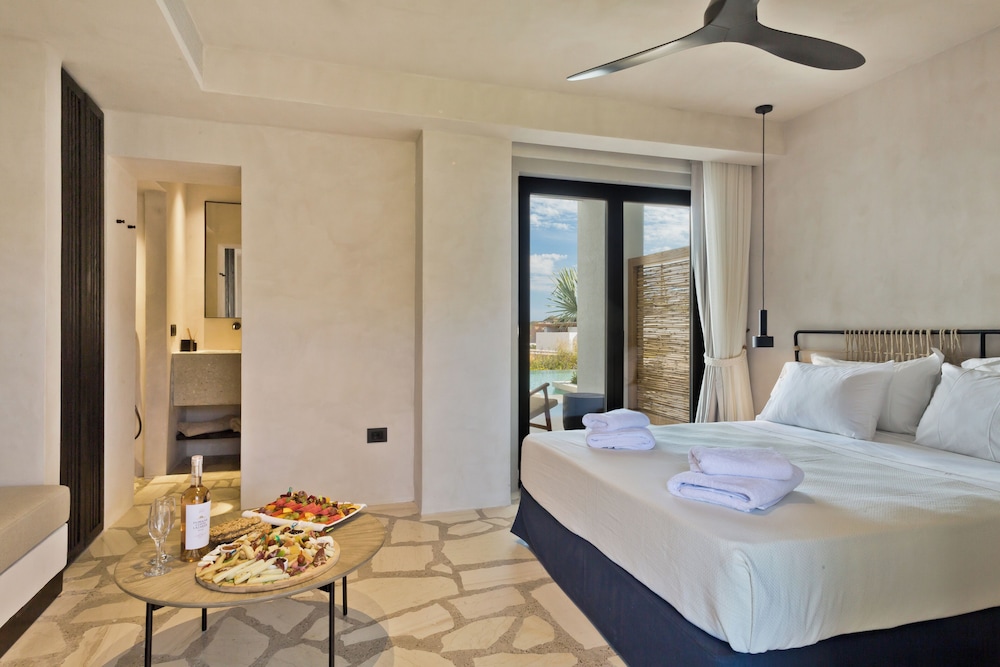 Almi Luxury Rooms 5/25