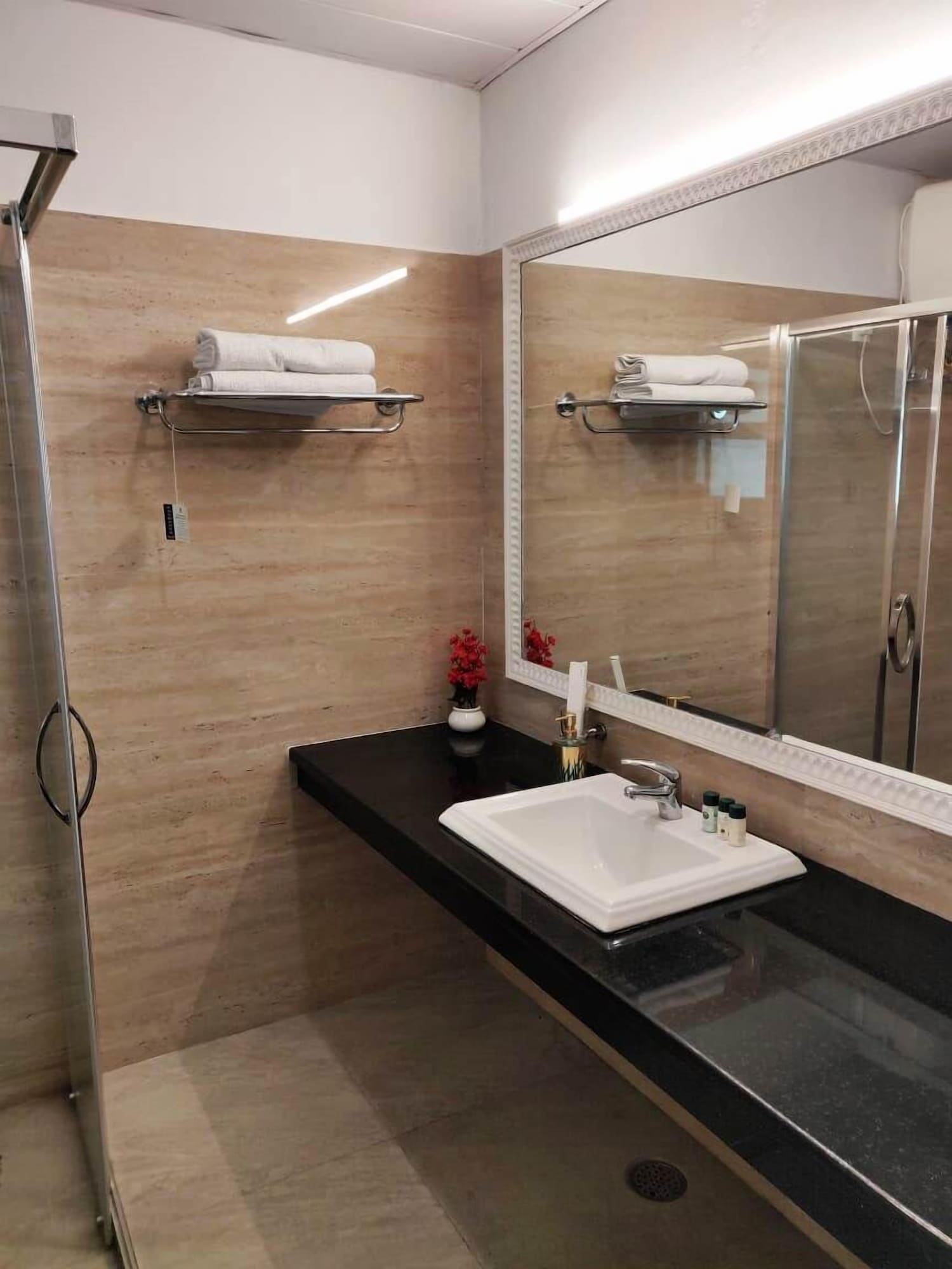 Garden Suite, King Bed