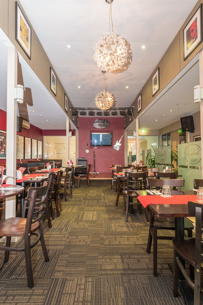 Ramada By Wyndham Hervey Bay 32/42