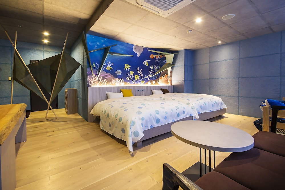 Ryugu, Twin Beds