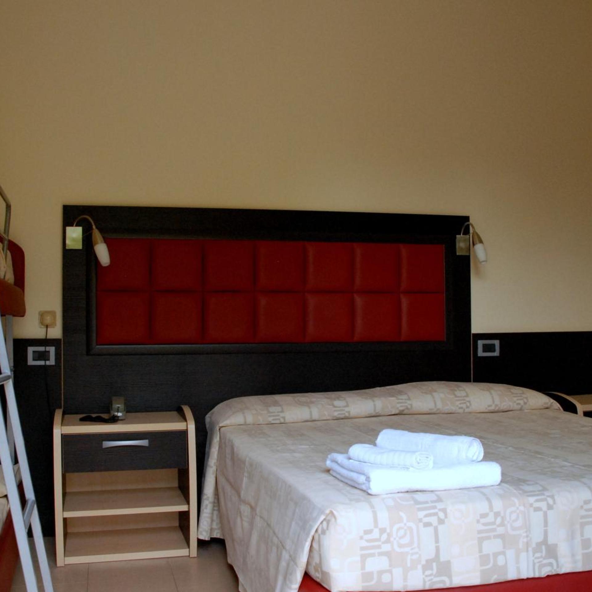 Room, Quadruple, Balcony