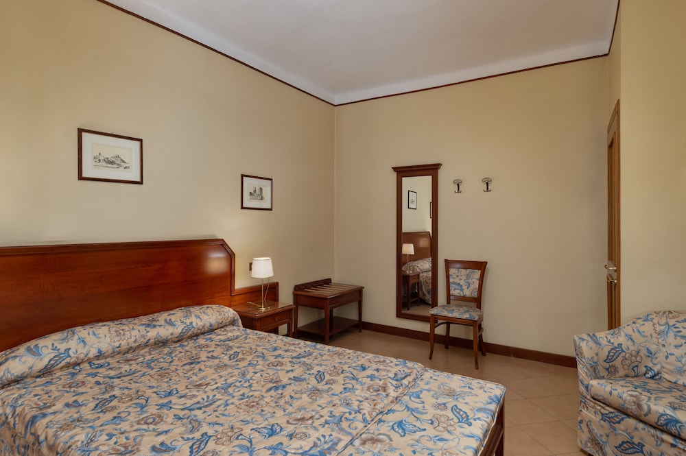 Albergo Reggio 26/63