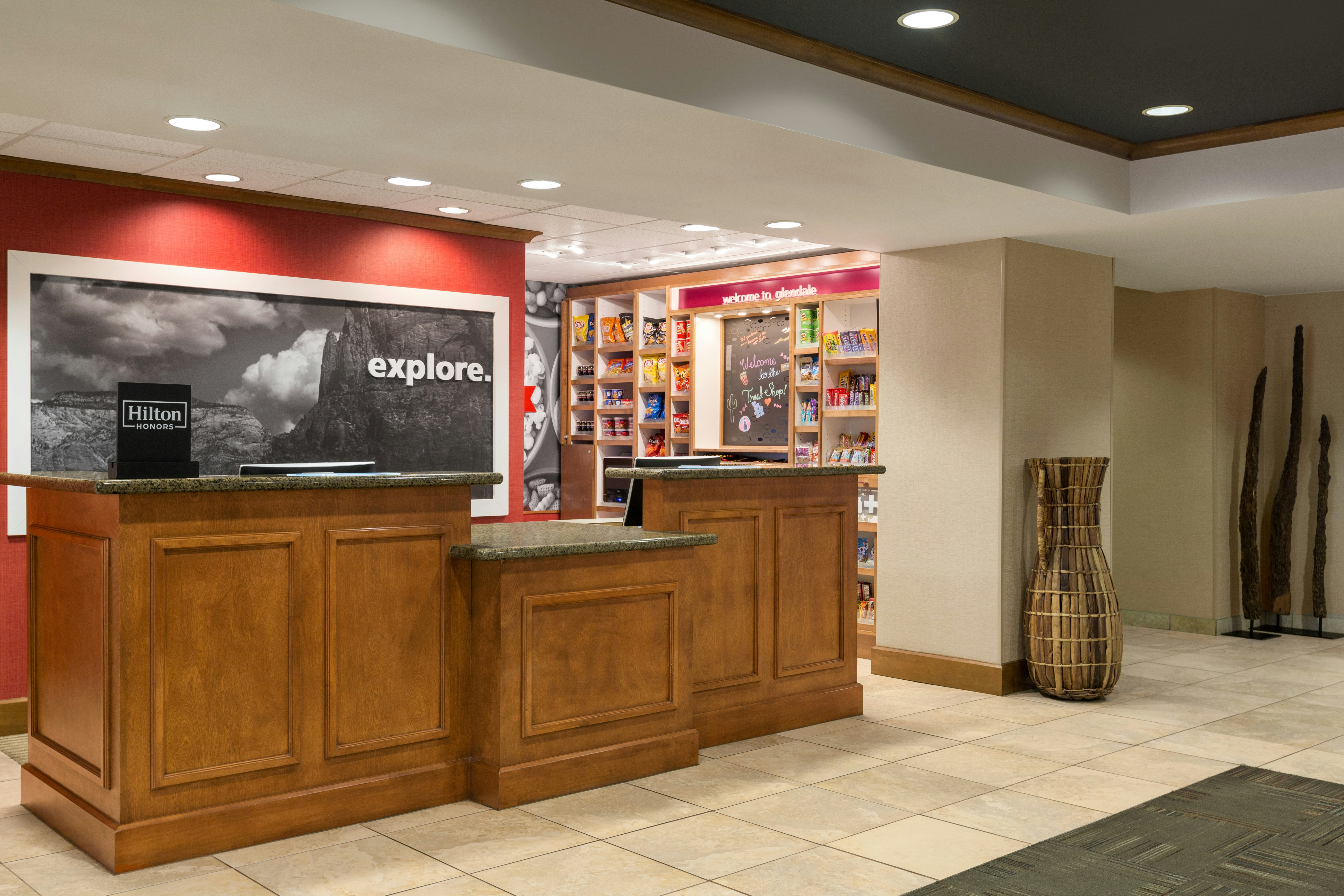 Hampton Inn And Suites Phoenix Glendale Westgate Az 11/65