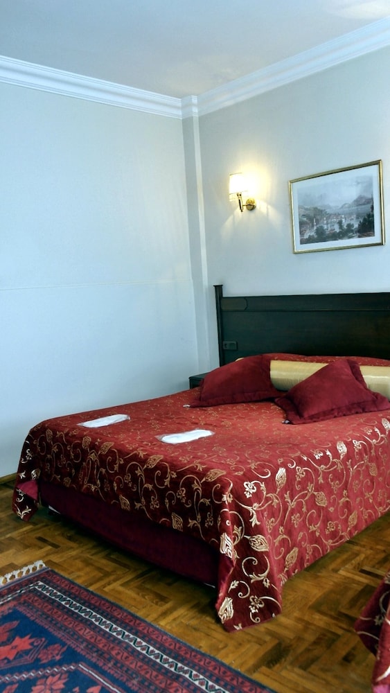 Turquhouse 23/70