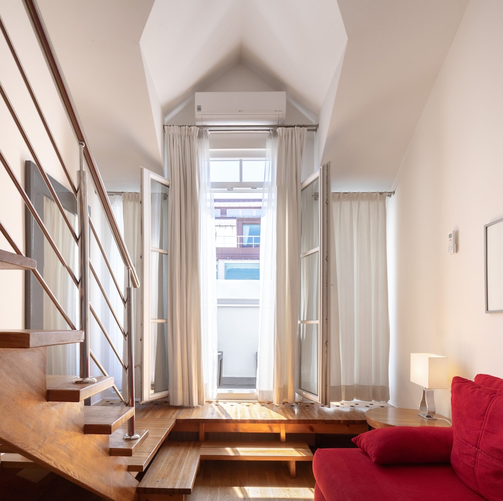 The Levante Rathaus Apartments. 53/60