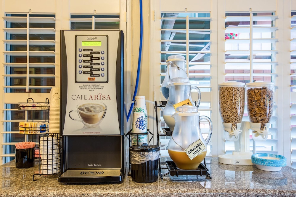 Clarion Collection Hotel Pacific Grove - Monterey 29/30