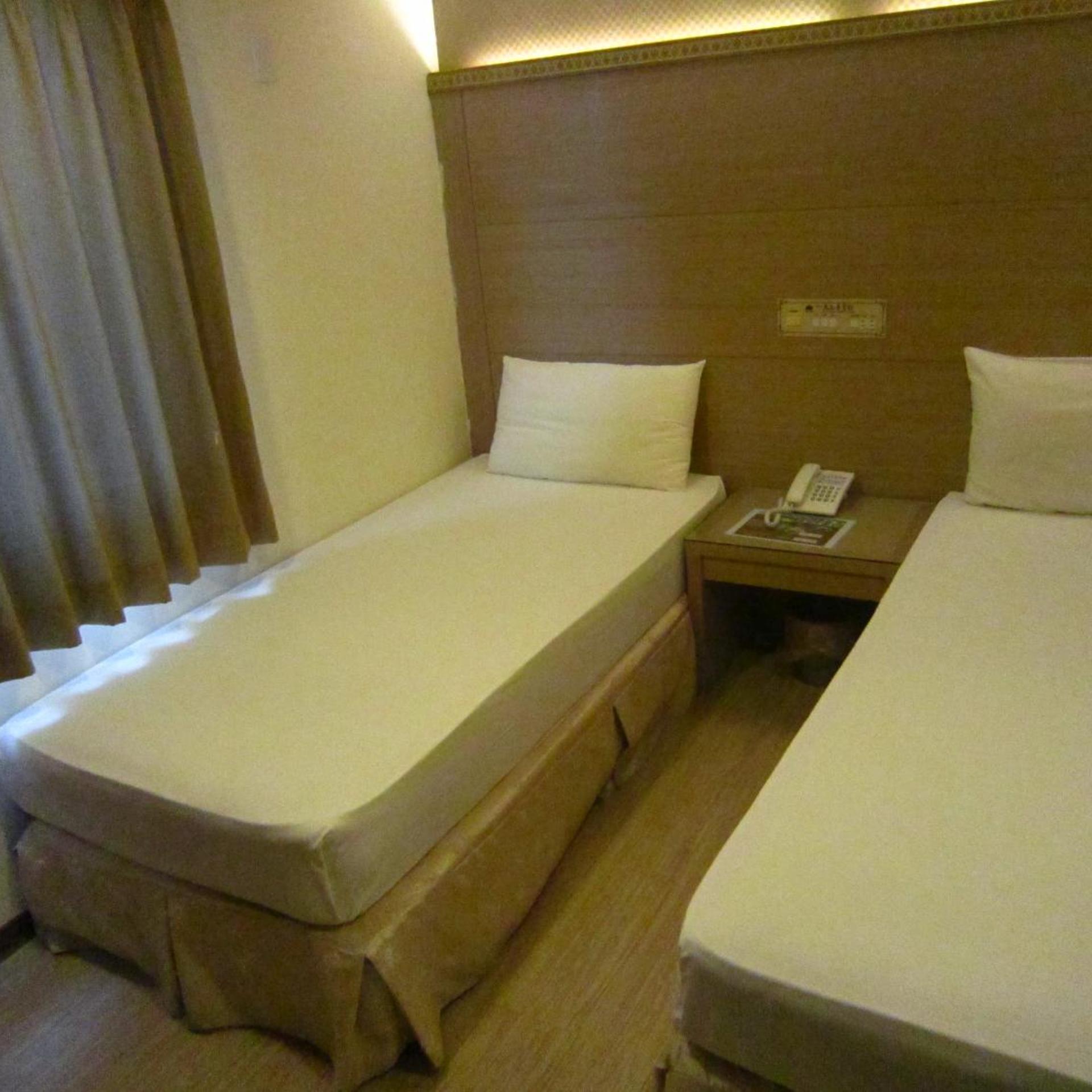 Gau Shan Ching Hotel 15/23