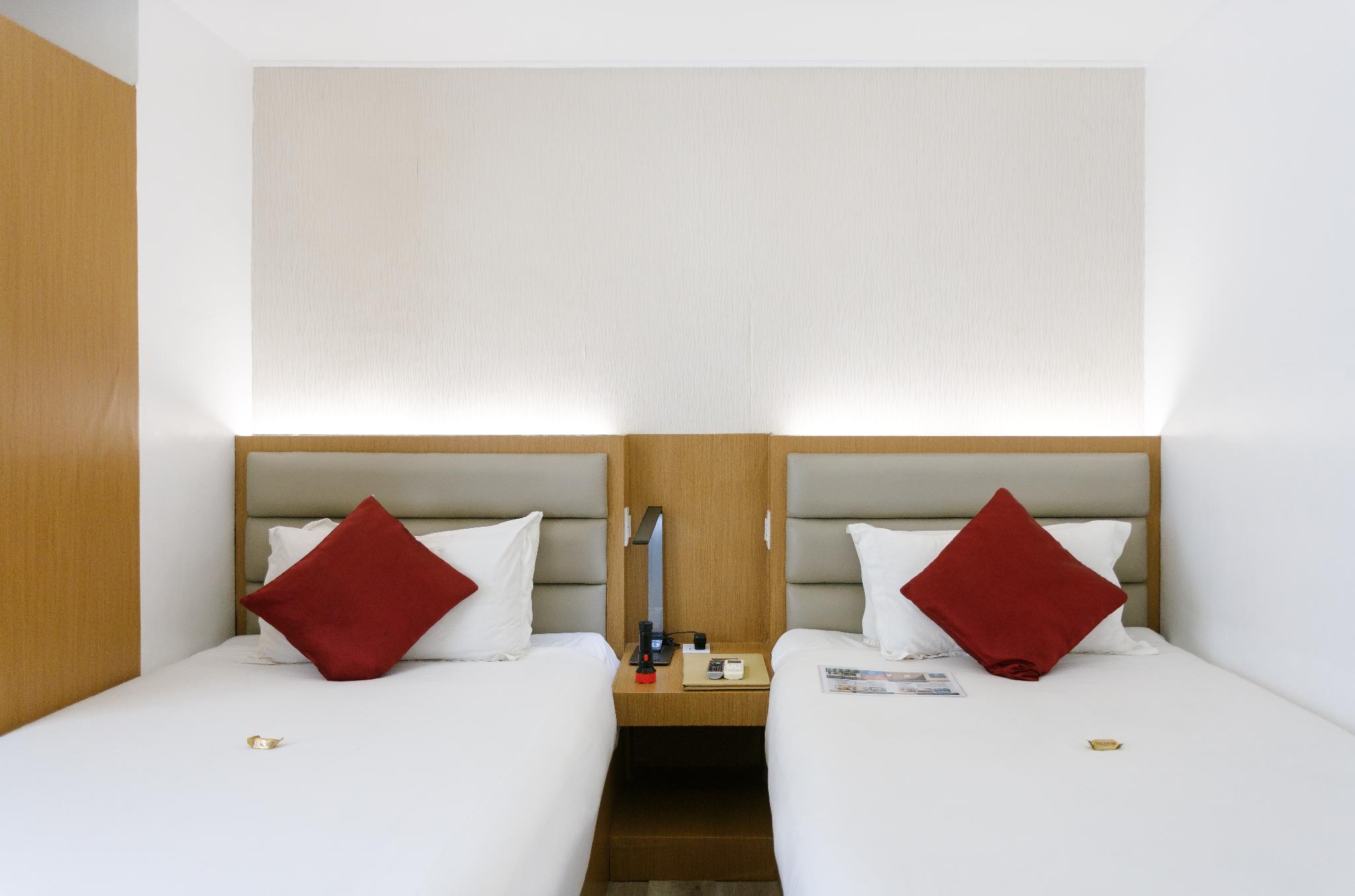 Suite, Twin Beds