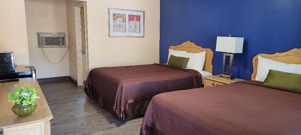 LAKEVIEW INN LUCERNE 8/66