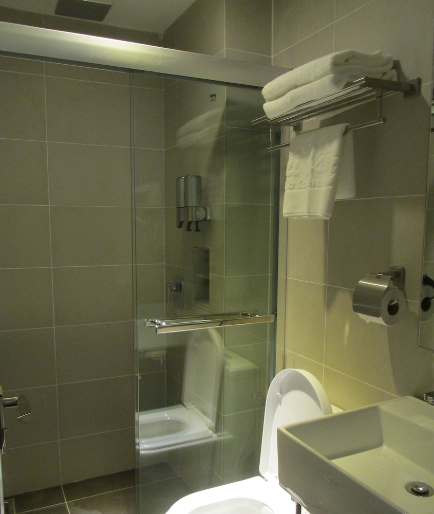Sri Langit Hotel Klia 63/65