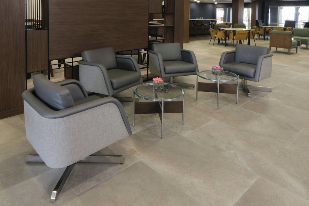 Courtyard By Marriott Monterrey Airport 28/50