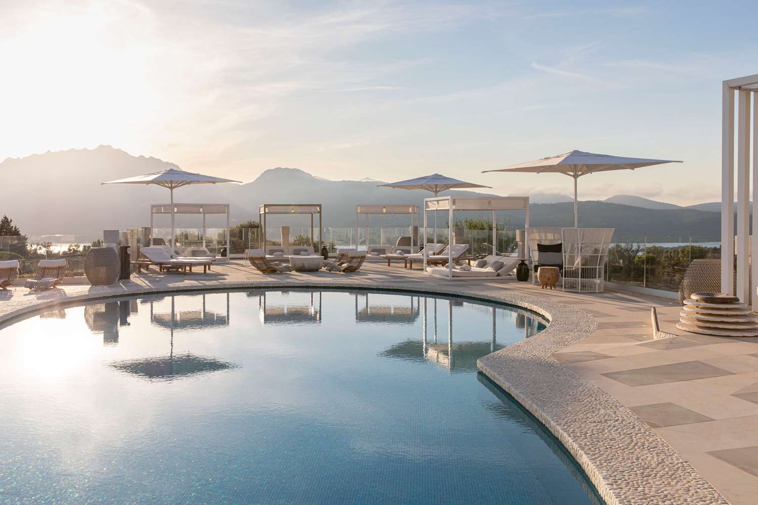 Sulia House Porto Rotondo, Curio Collection by Hilton 88/99