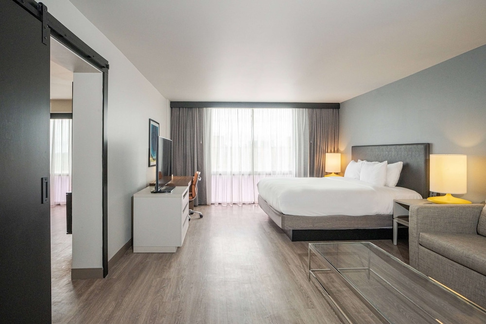 Wyndham Fort Smith City Center 7/45