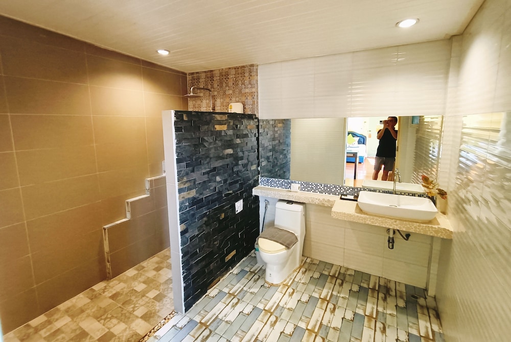 Aen Guy Boutique Hotel 72/73