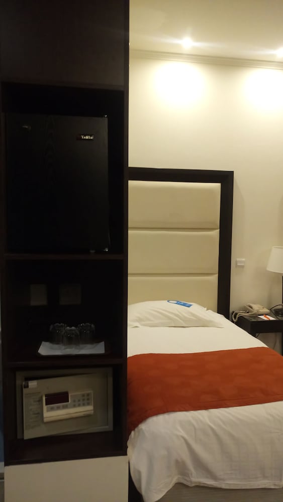 Castelli Hotel 28/69