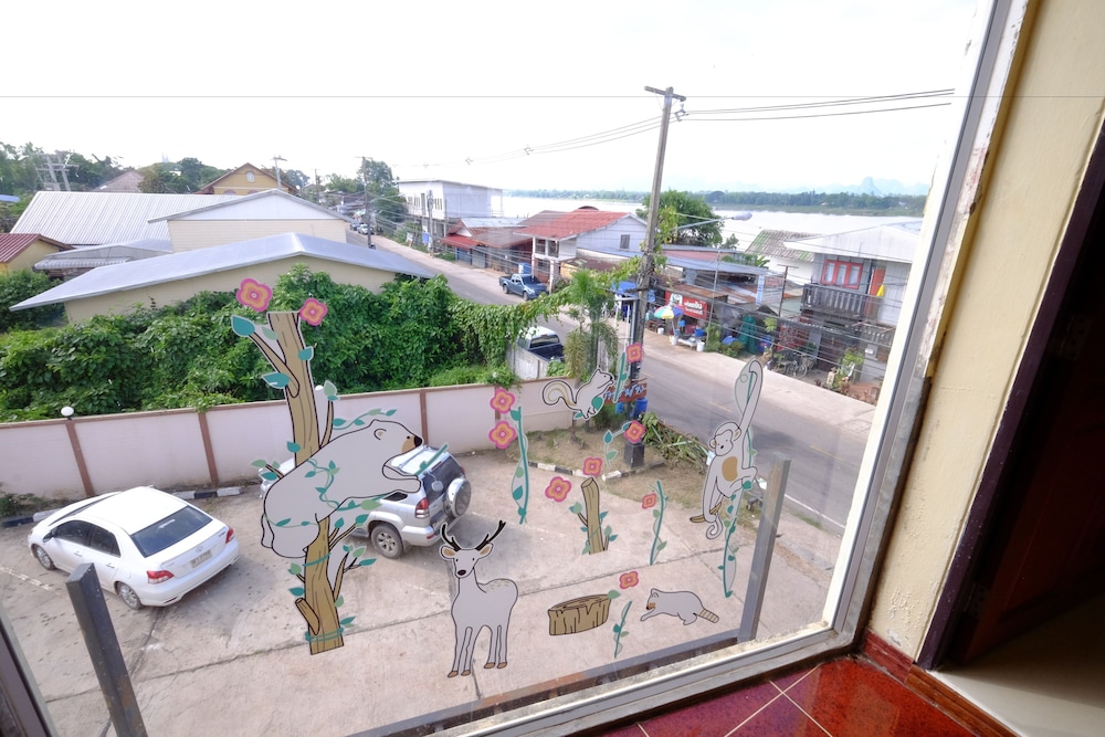 Baan Rim Khong Hotel 26/33