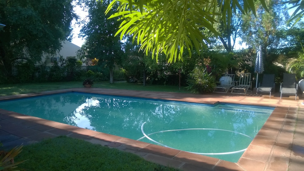 Gloria Apos S Bed And Breakfast 17/50