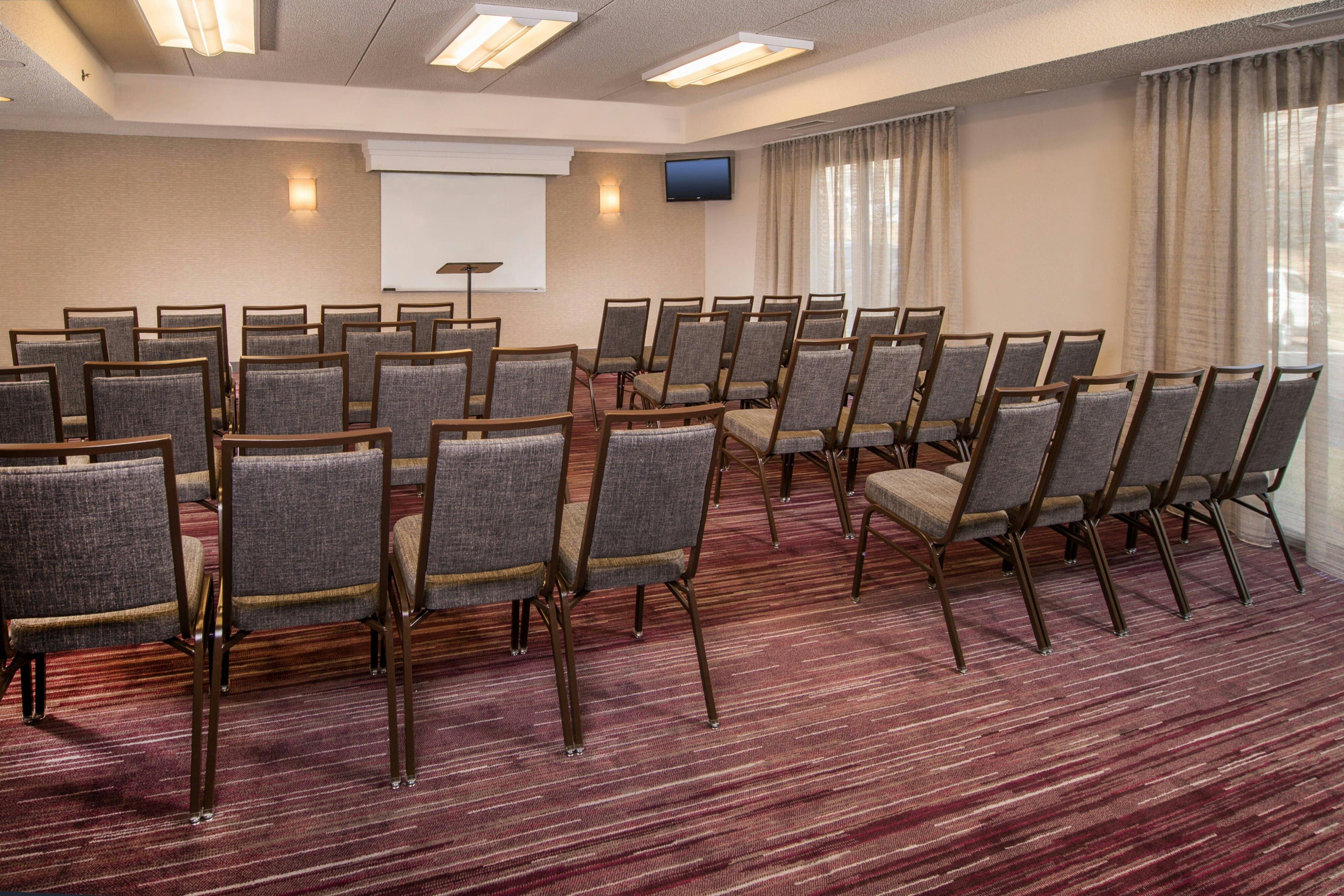 Courtyard By Marriott Washington Dulles Airport Chantilly 16/19