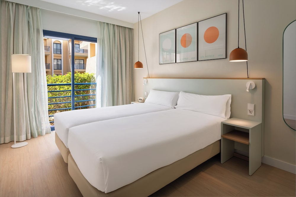 Sol, Garden, Suite, King Bed, Sofa