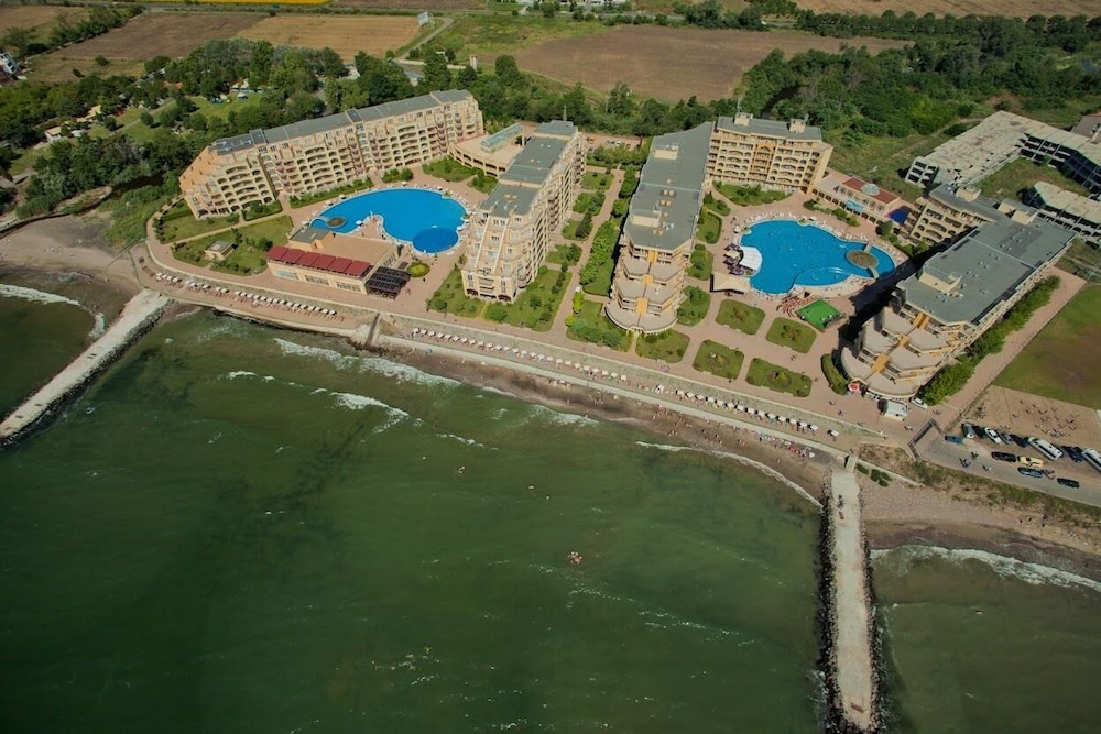 Midia Family Resort 51/58
