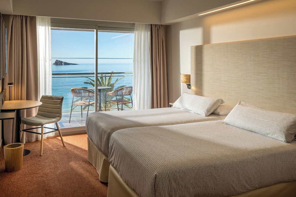 Innside, Twin Beds, Sea Front
