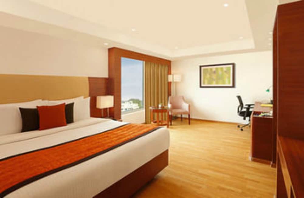Lemon Tree Hotel Shimona 6/20