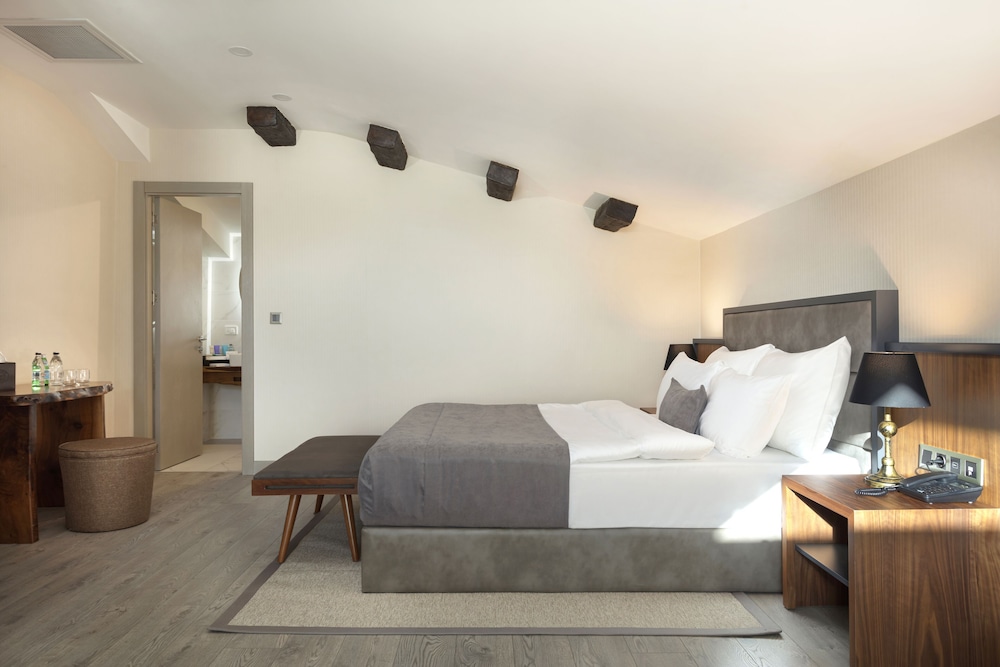 DELUXE, SUITE, TERRACE