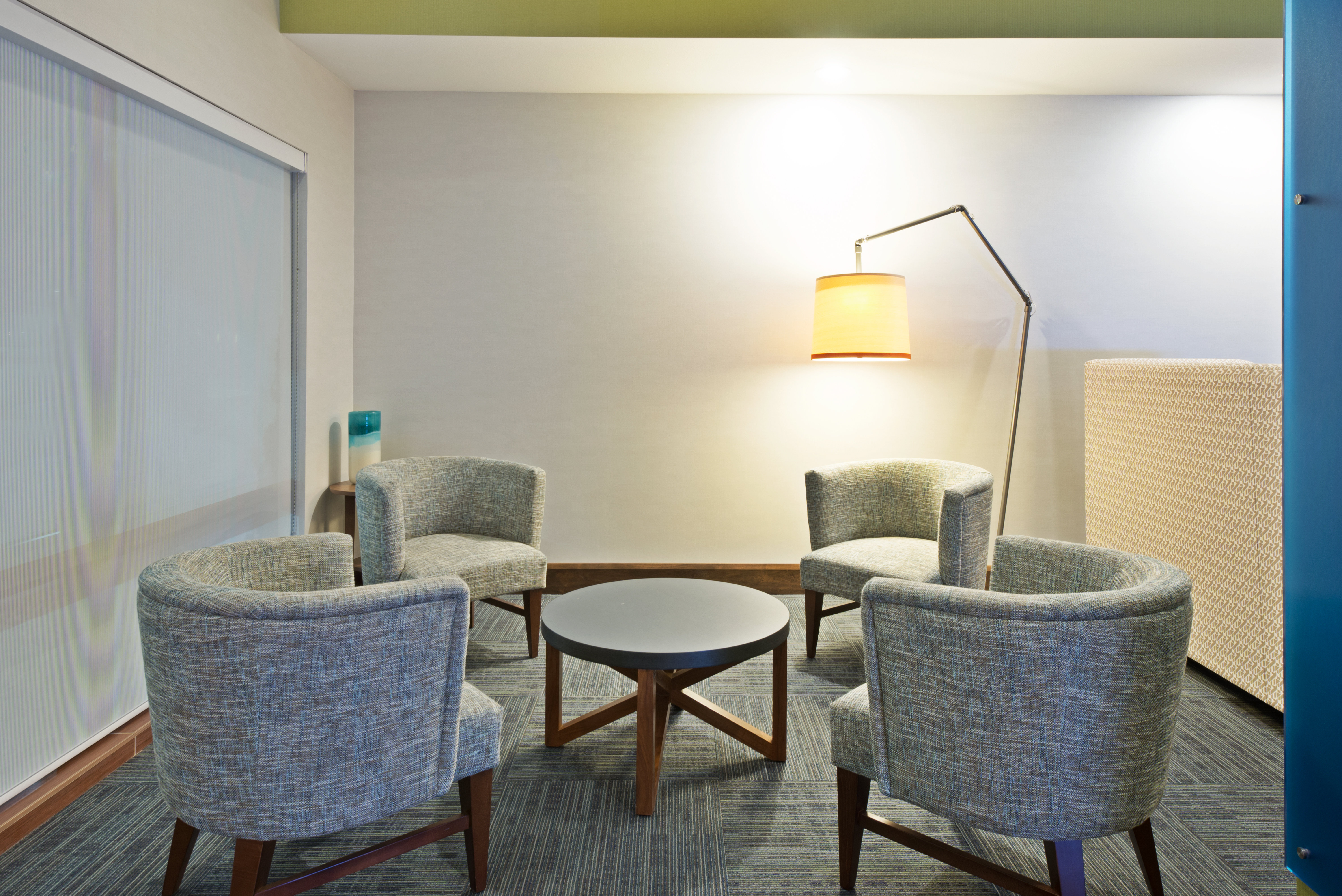 Holiday Inn Express & Suites UNIONTOWN 33/54