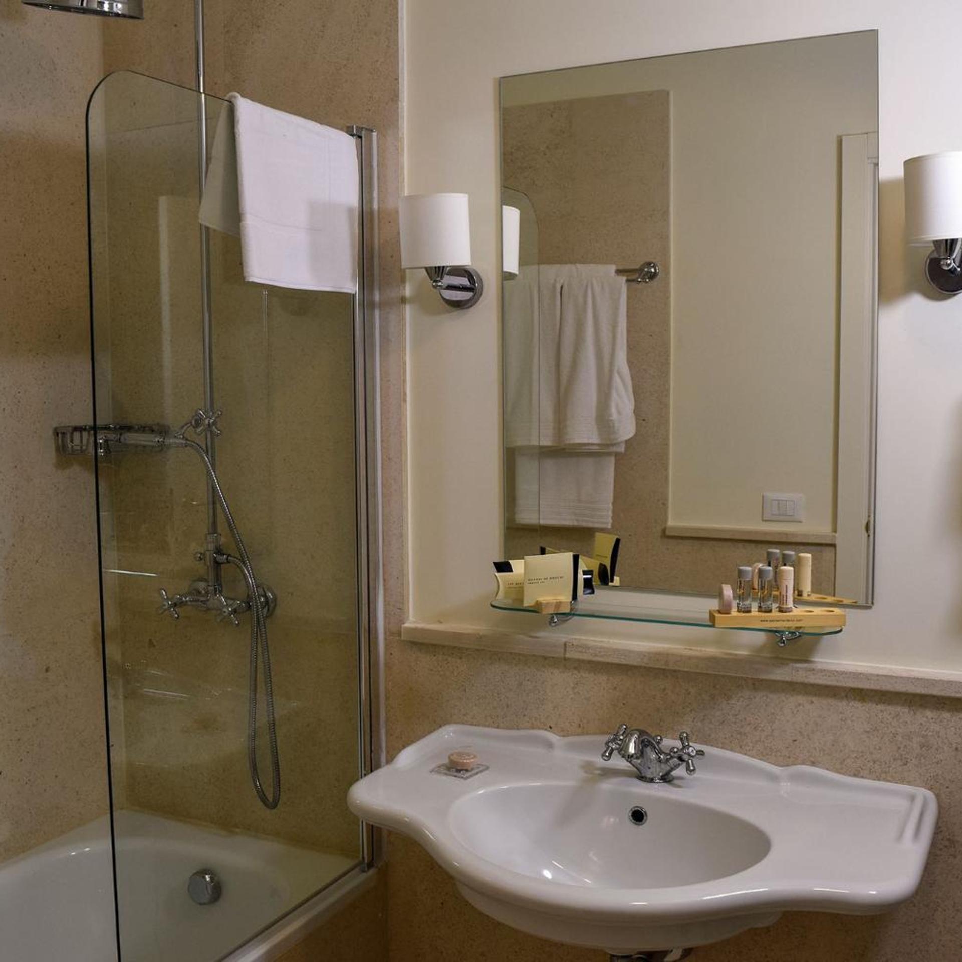 junior suite, Torrione Hotel 7/8