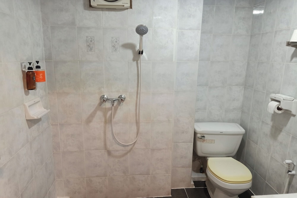Phayao Northen Lake Hotel 31/32