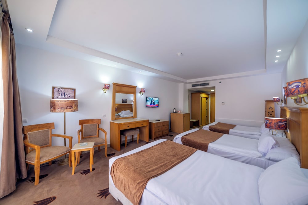 Regency Pyramids View Hotel 31/57