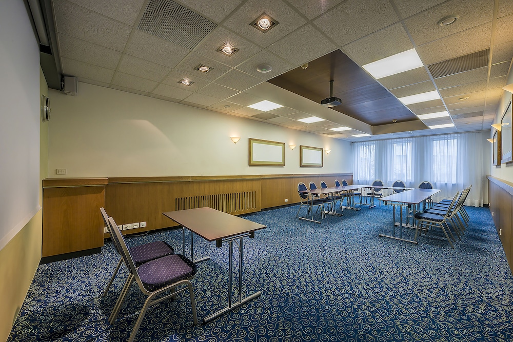 Grata by Centrum Hotels 25/47