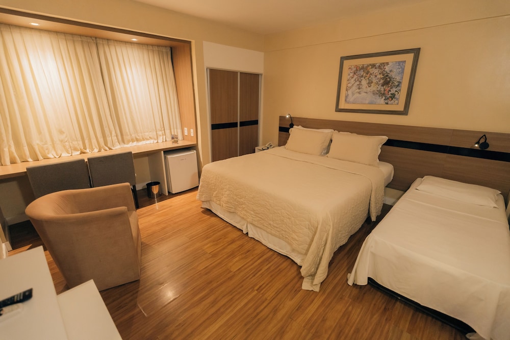 Hotel Serrano 11/54