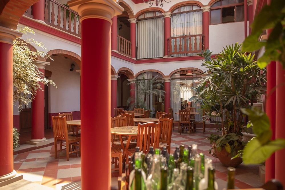 Hotel Monasterio 4/50