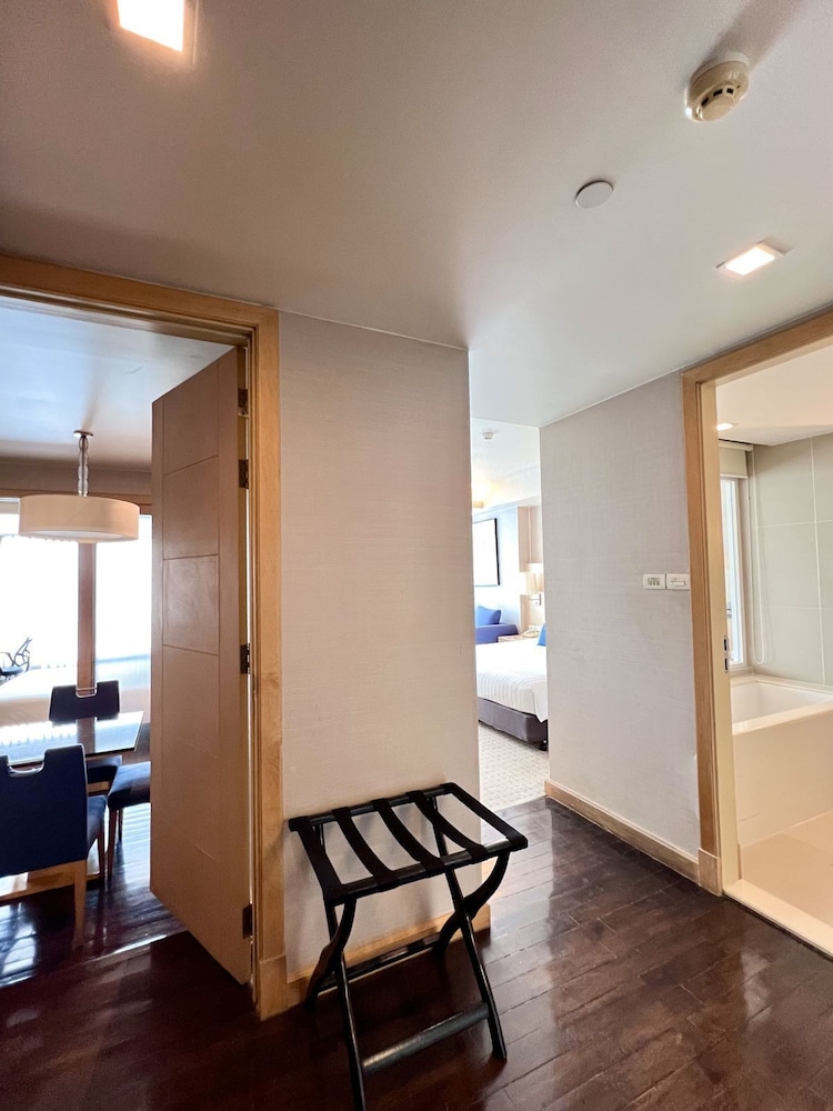 SORA Resort & Suites Sukhumvit 40/73