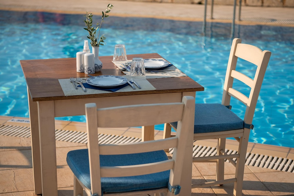 Atlantica Caldera Beach Hotel 49/65