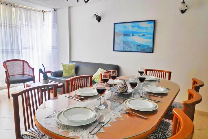 Apartamentos Familiar Cerca al Mar 13/18