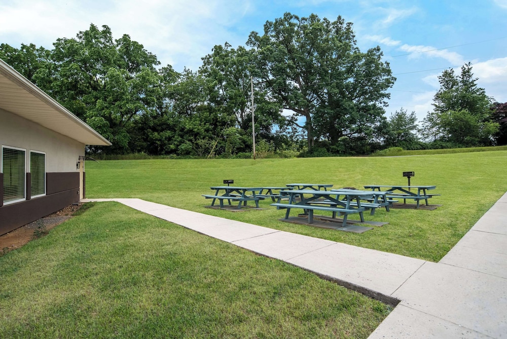 Quality Inn & Suites Chambersburg Northeast 45/47